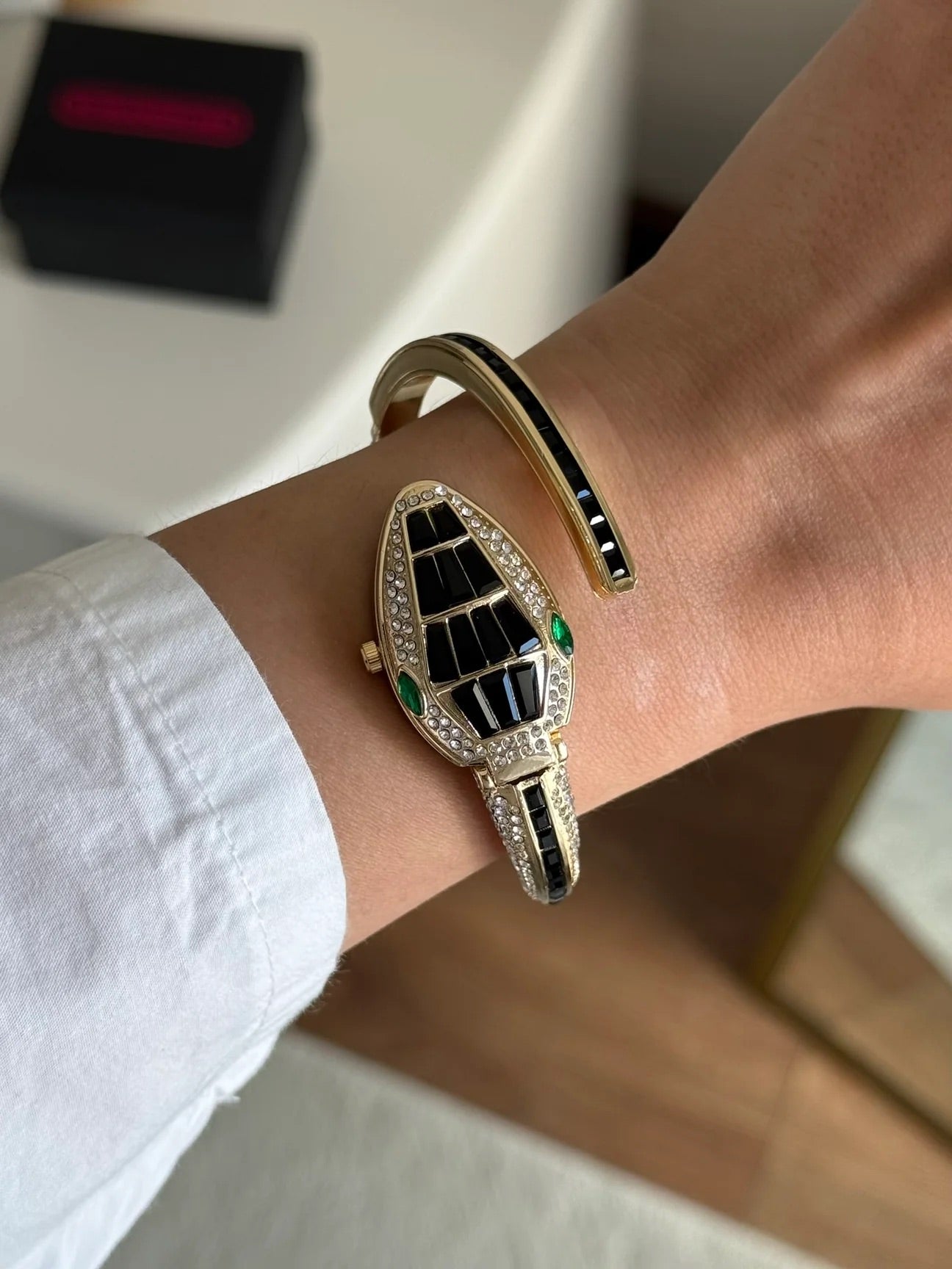 The-Bold-Serpentina-Watch-Bracelet